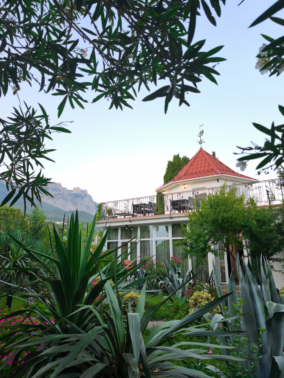 Гостевой дом Онейро Алупка-222