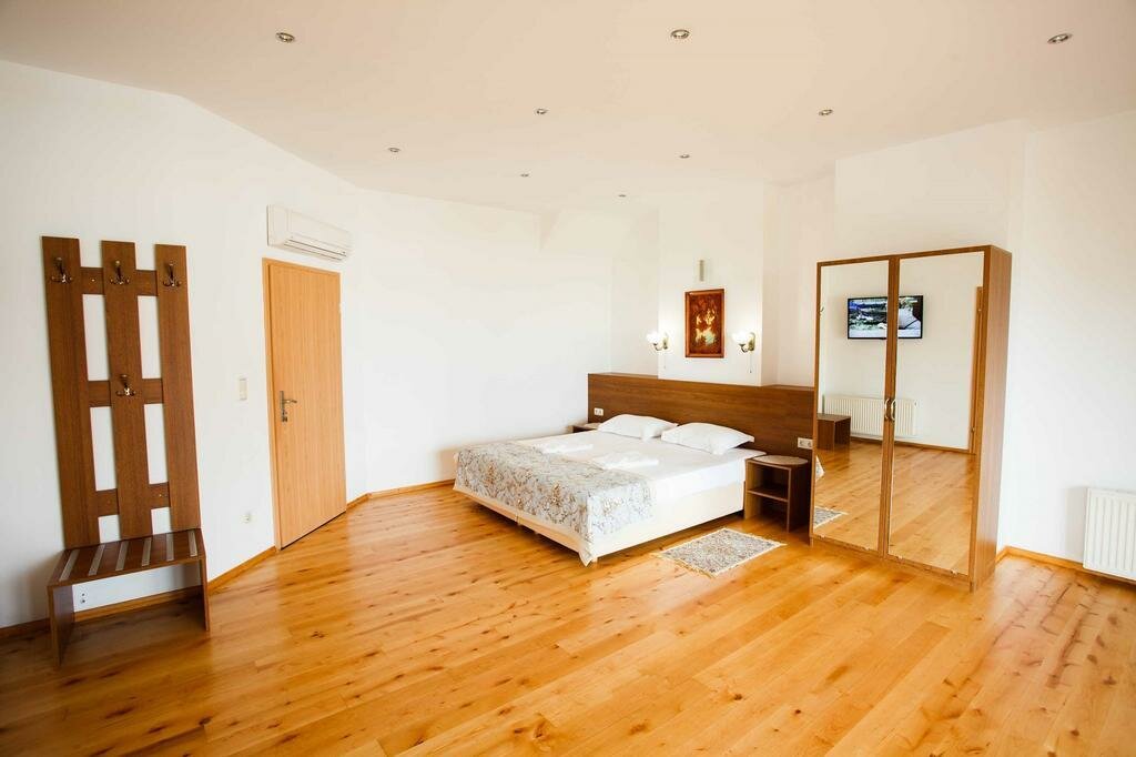 Гостевой дом Онейро Алупка-188