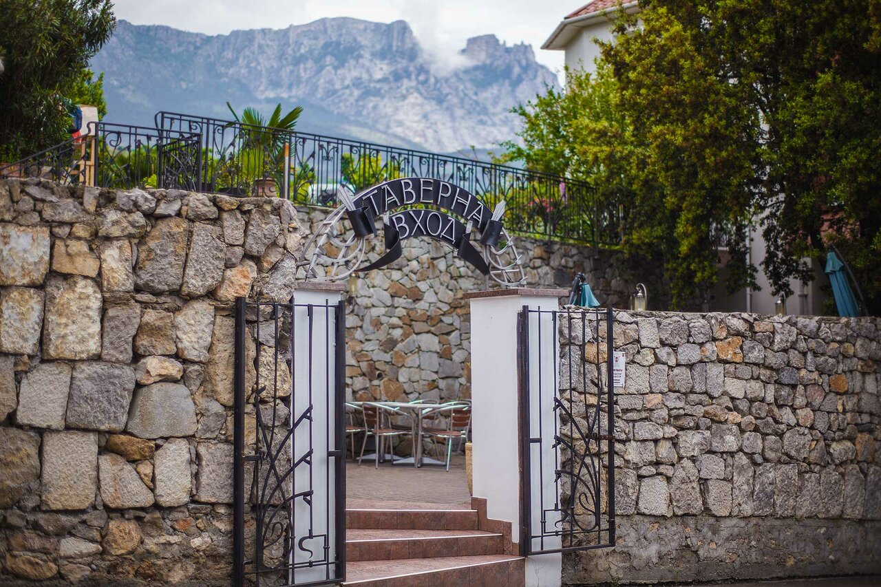 Гостевой дом Онейро Алупка-80