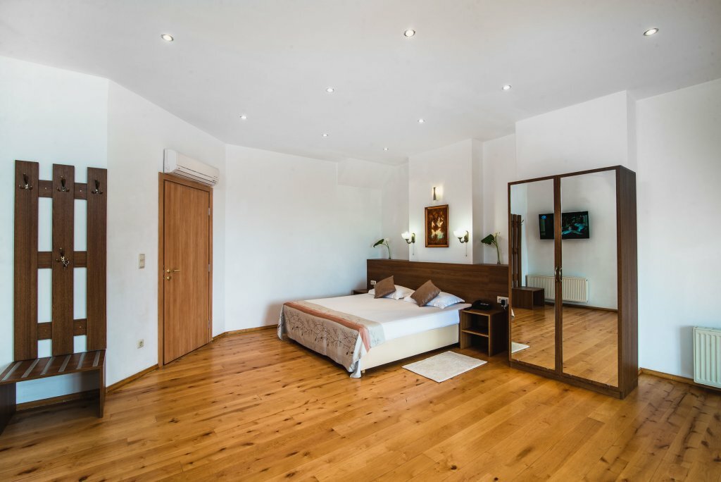 Гостевой дом Онейро Алупка-35