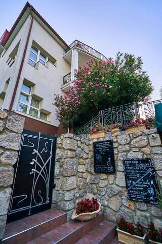 Гостевой дом Онейро Алупка-4