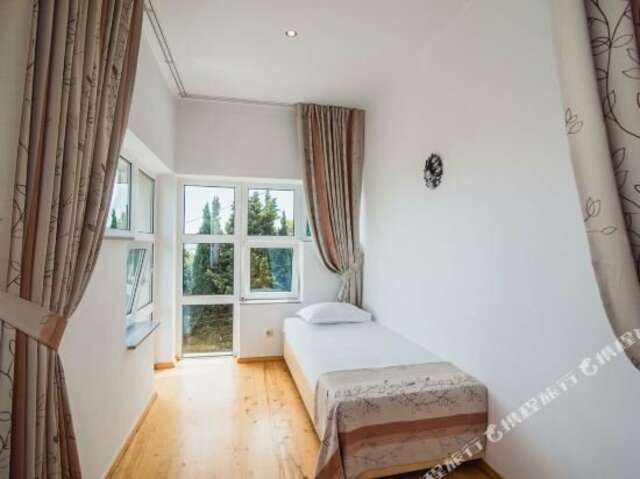 Гостевой дом Онейро Алупка-94