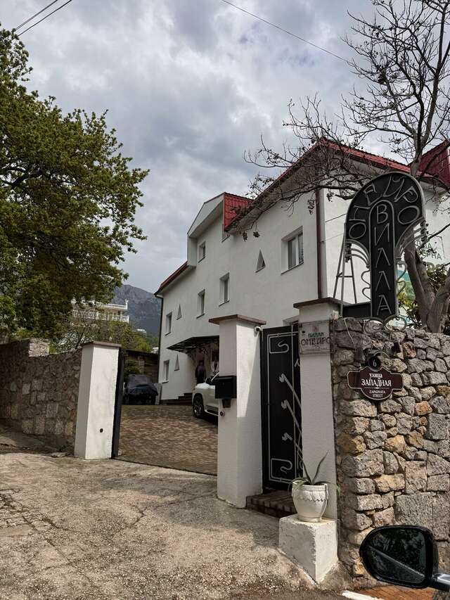 Гостевой дом Онейро Алупка-217
