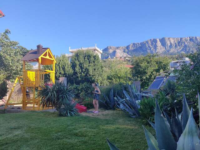 Гостевой дом Онейро Алупка-51