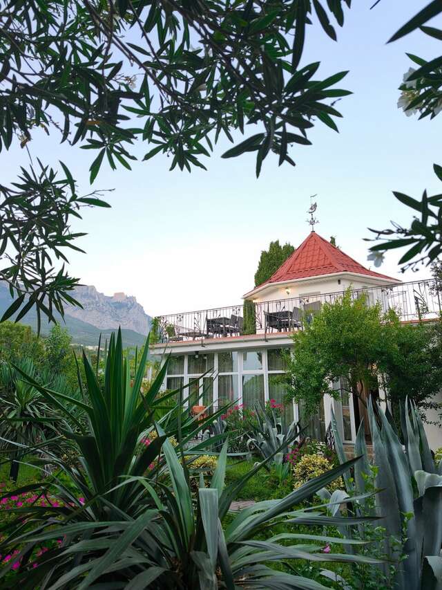 Гостевой дом Онейро Алупка-221