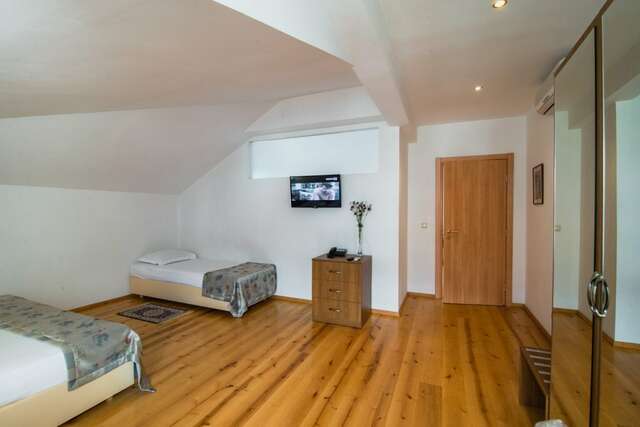 Гостевой дом Онейро Алупка-199