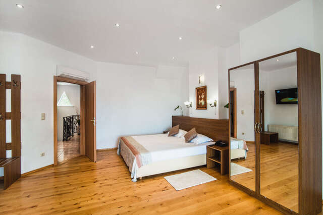 Гостевой дом Онейро Алупка-184